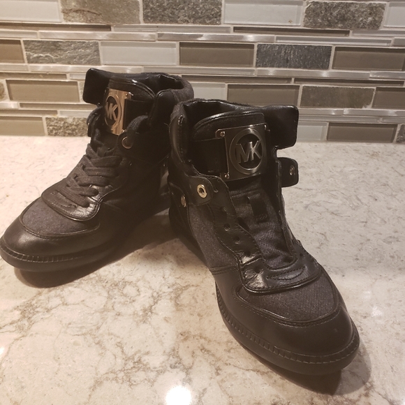 Michael Kors Runners - Picture 5 of 5